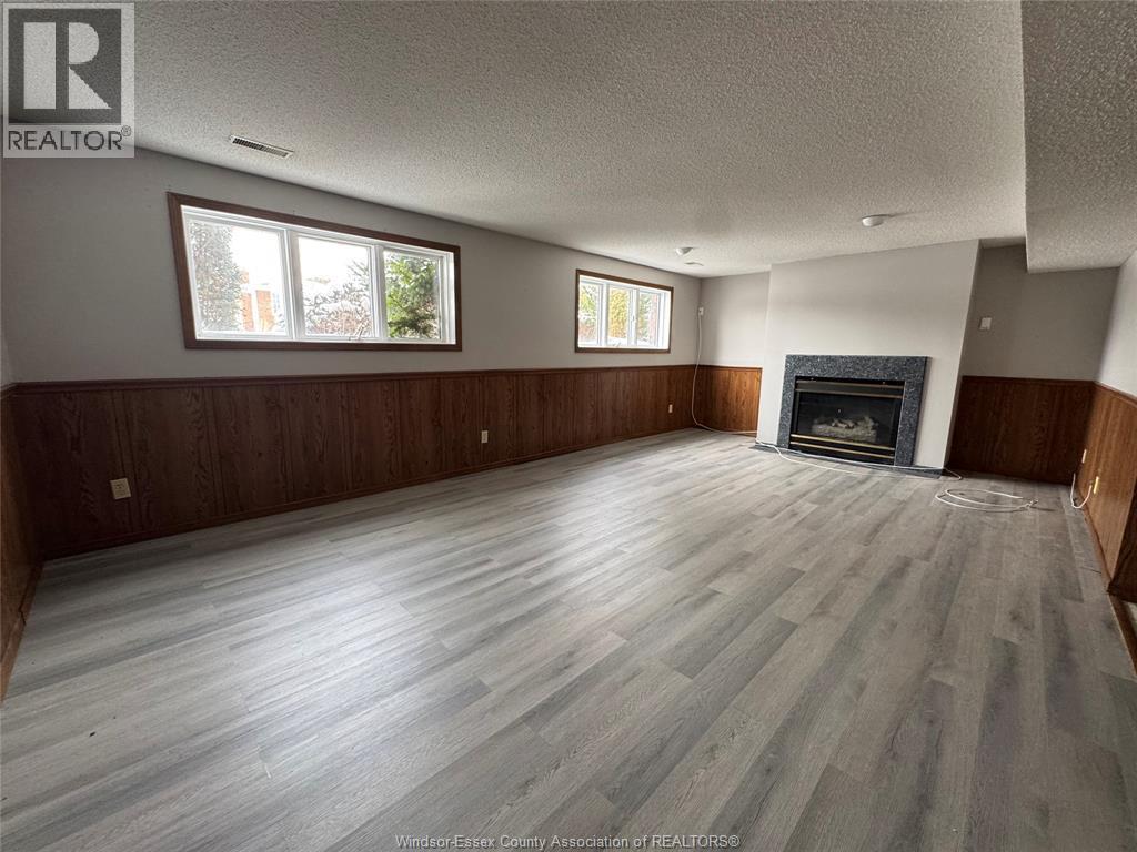 3034 Fazio Drive, Windsor, ON - Indoor With Fireplace