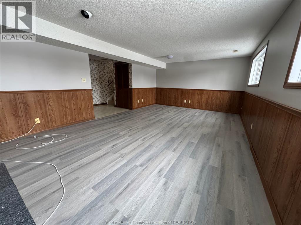 3034 Fazio Drive, Windsor, ON - Indoor Photo Showing Other Room