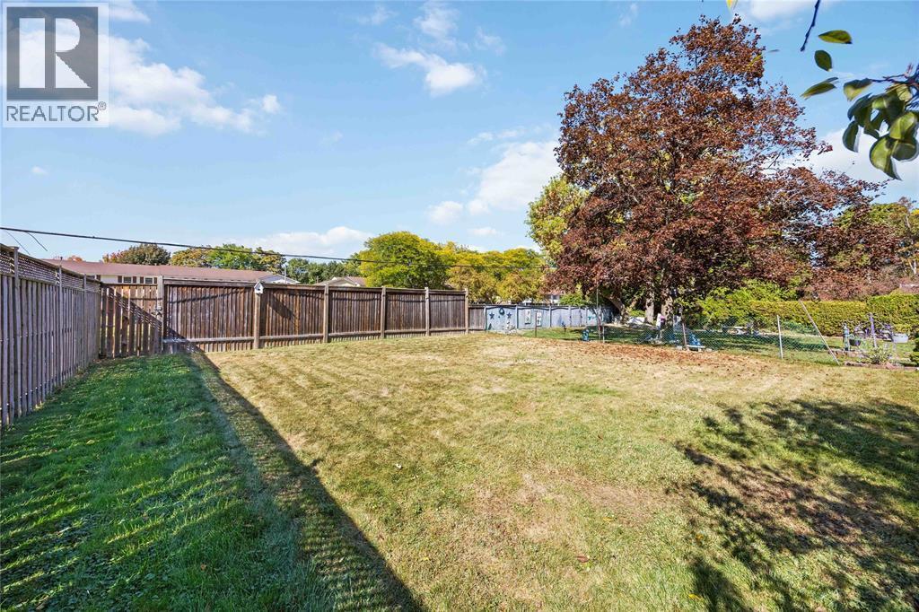 759 Melrose Avenue, Sarnia, ON - Outdoor