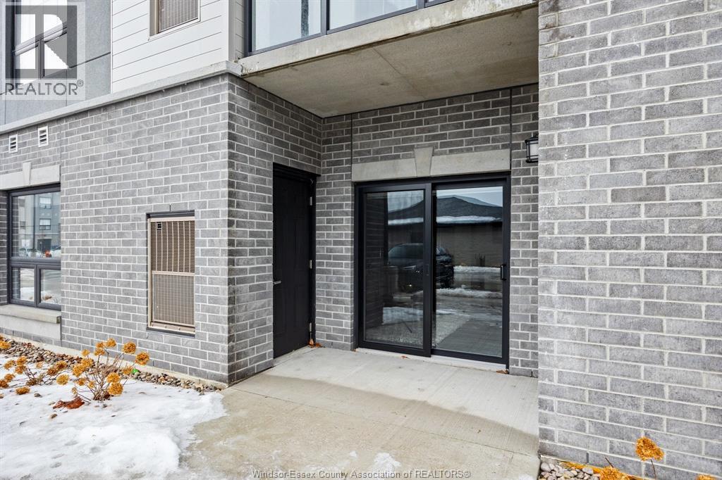 190 Main Street East Unit# 108, Kingsville, ON - Outdoor With Exterior