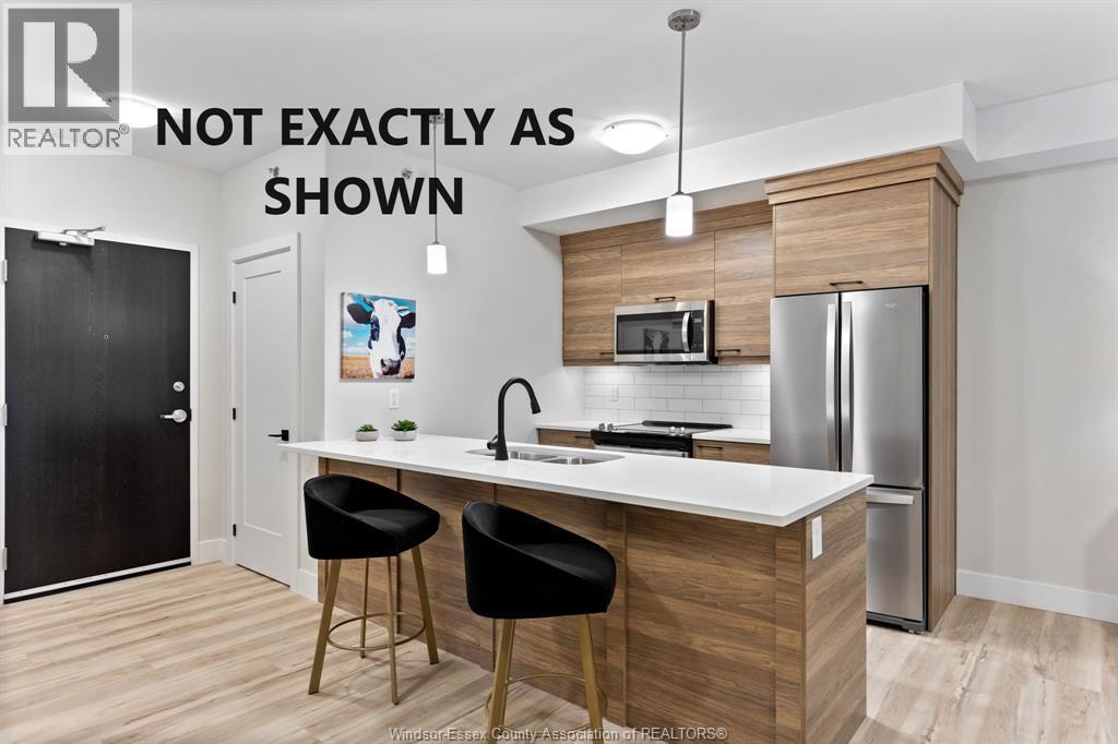 190 Main Street East Unit# 108, Kingsville, ON - Indoor Photo Showing Kitchen With Upgraded Kitchen