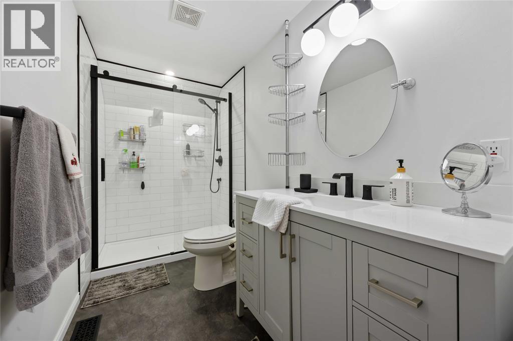 1912 Winslow Crescent, Sarnia, ON - Indoor Photo Showing Bathroom
