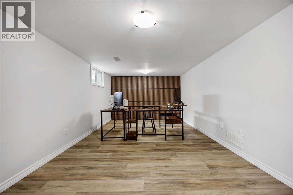 1912 Winslow Crescent, Sarnia, ON - Indoor Photo Showing Other Room