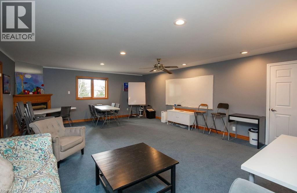 144 Wilson Street E, Ancaster, ON