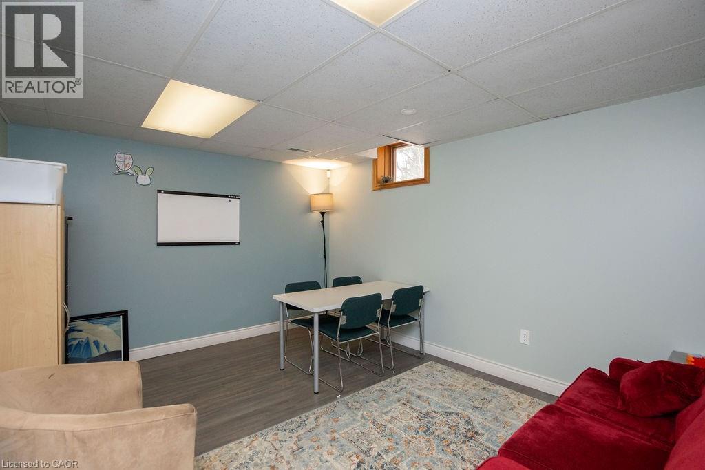 144 Wilson Street E, Ancaster, ON