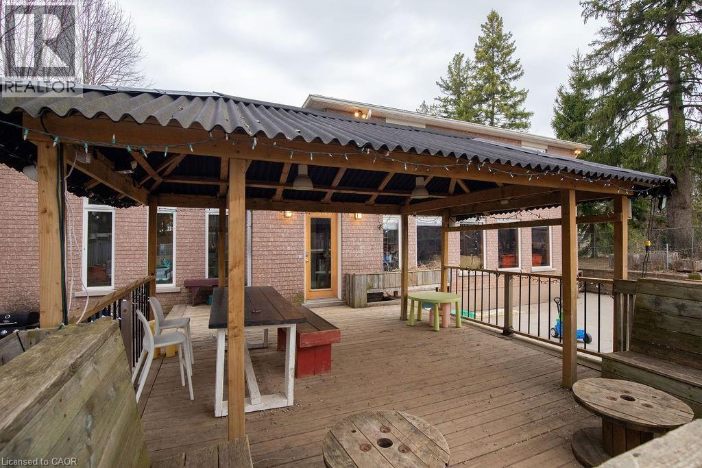 144 Wilson Street E, Ancaster, ON