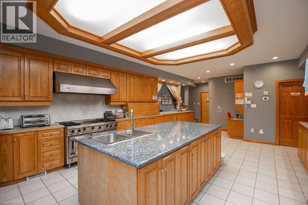 144 Wilson Street E, Ancaster, ON