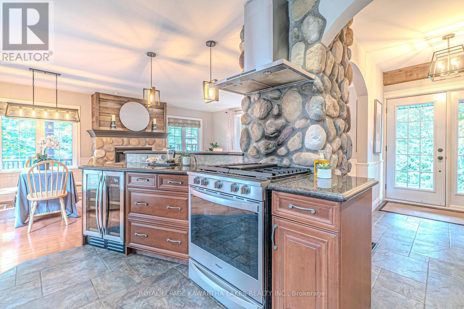7725 Leskard Road N, Clarington, ON - Indoor Photo Showing Kitchen