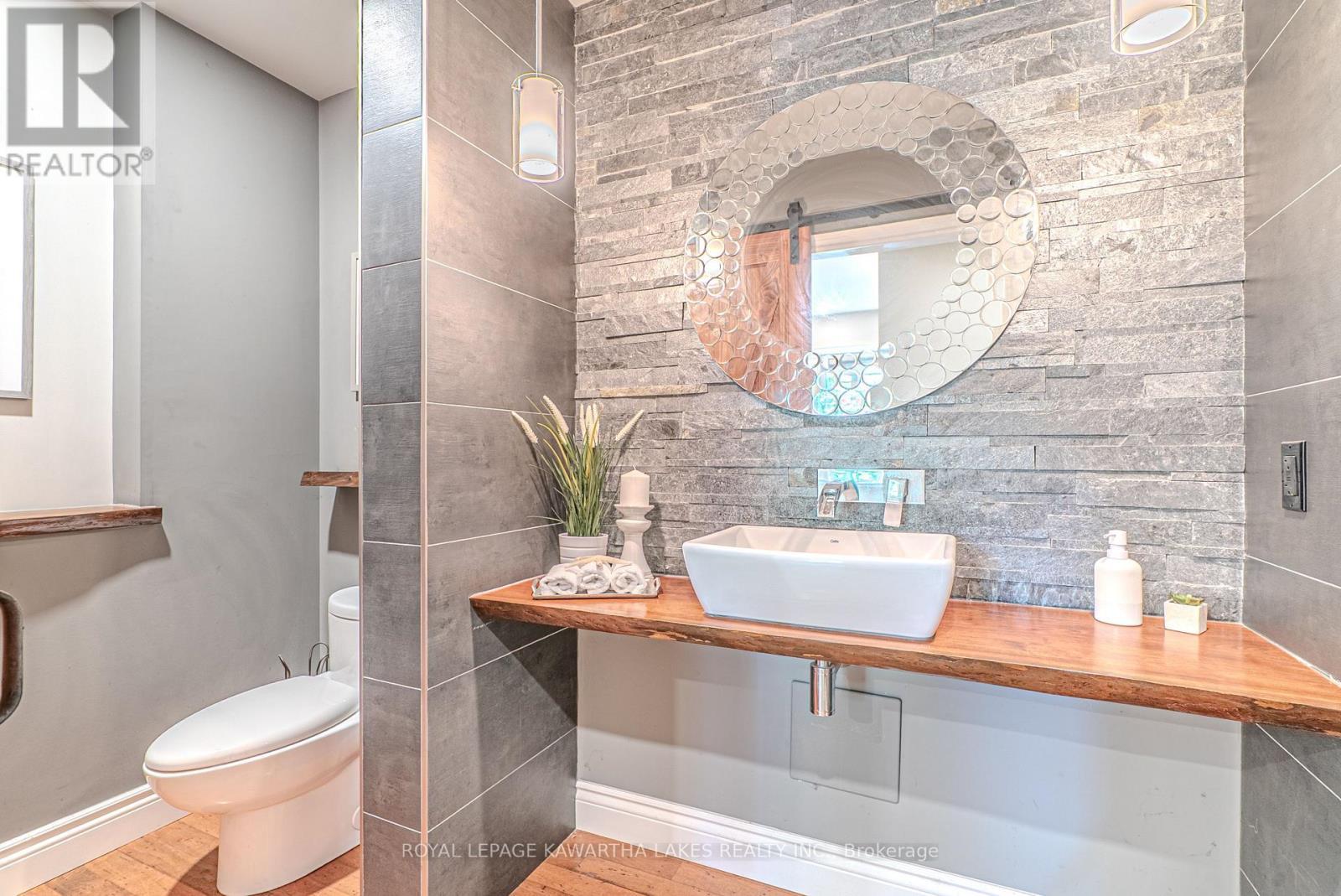 7725 Leskard Road N, Clarington, ON - Indoor Photo Showing Bathroom