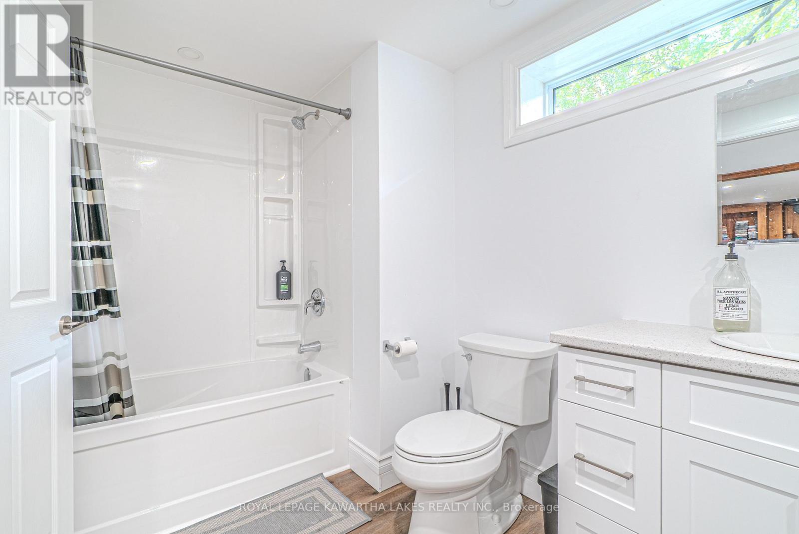 7725 Leskard Road N, Clarington, ON - Indoor Photo Showing Bathroom