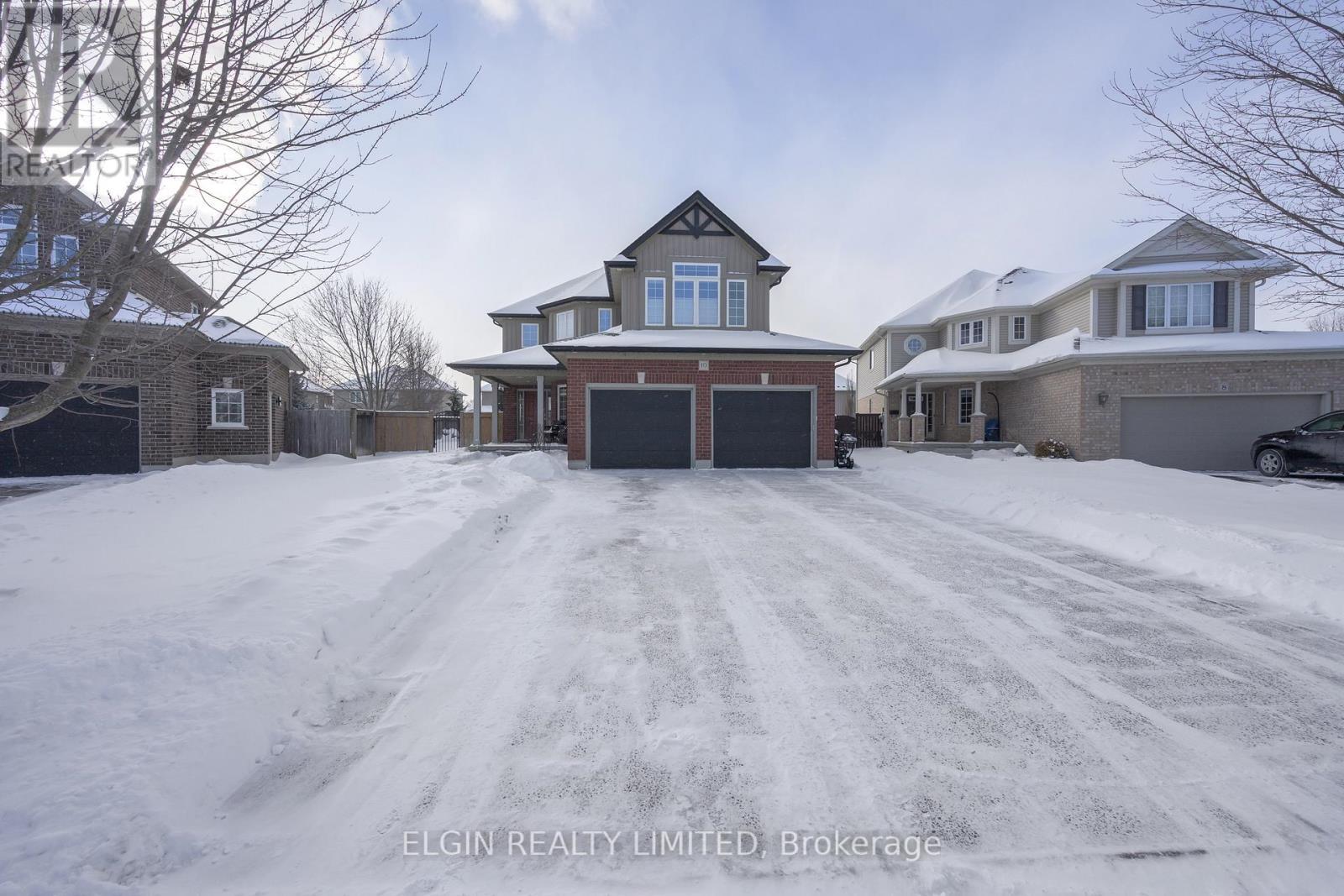 10 Kingfisher Court, St. Thomas, ON - Outdoor With Facade