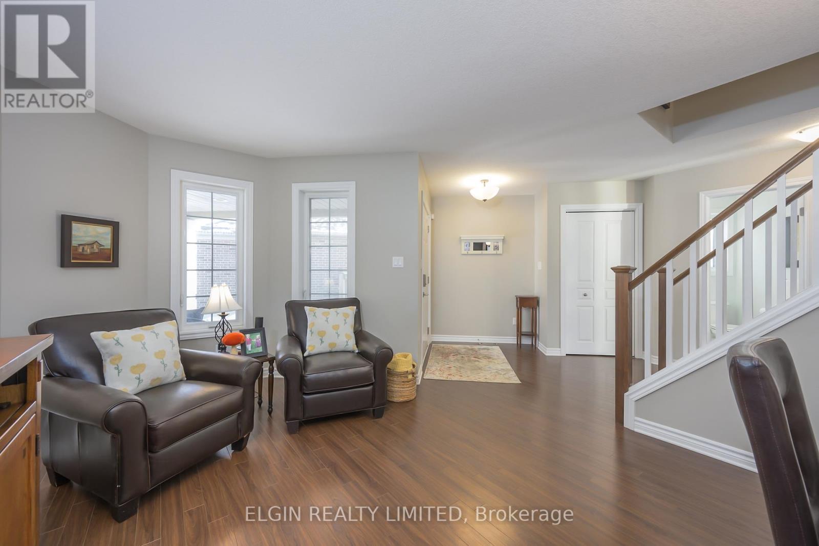 10 Kingfisher Court, St. Thomas, ON - Indoor Photo Showing Other Room
