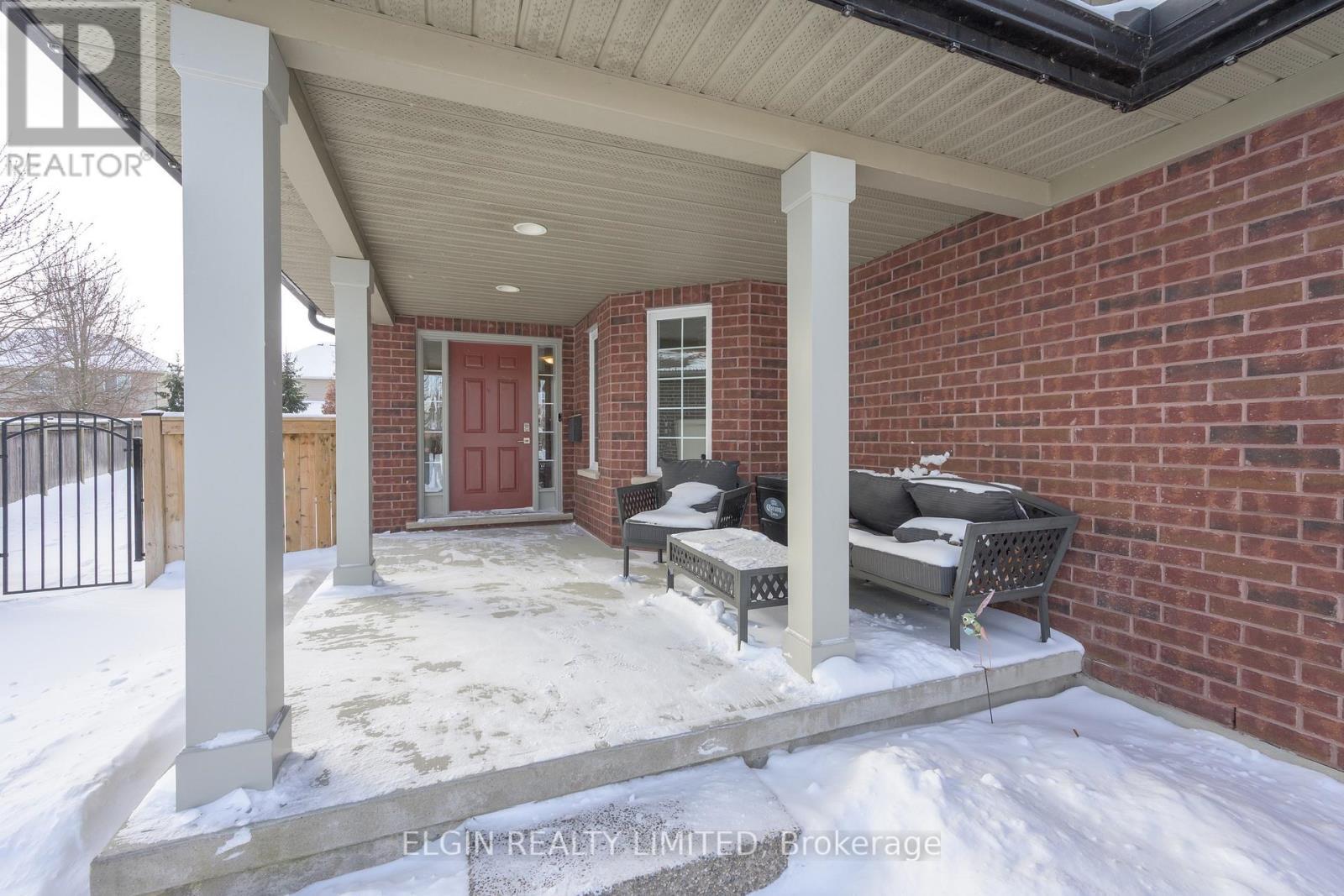 10 Kingfisher Court, St. Thomas, ON - Outdoor With Deck Patio Veranda With Exterior