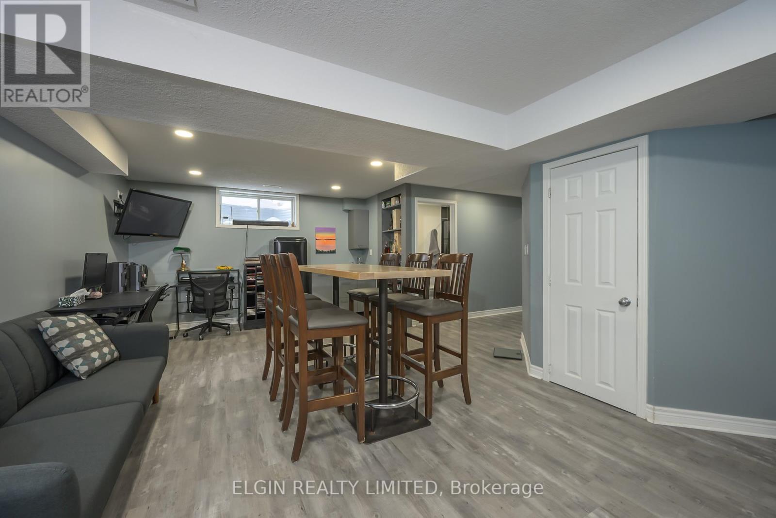 10 Kingfisher Court, St. Thomas, ON - Indoor