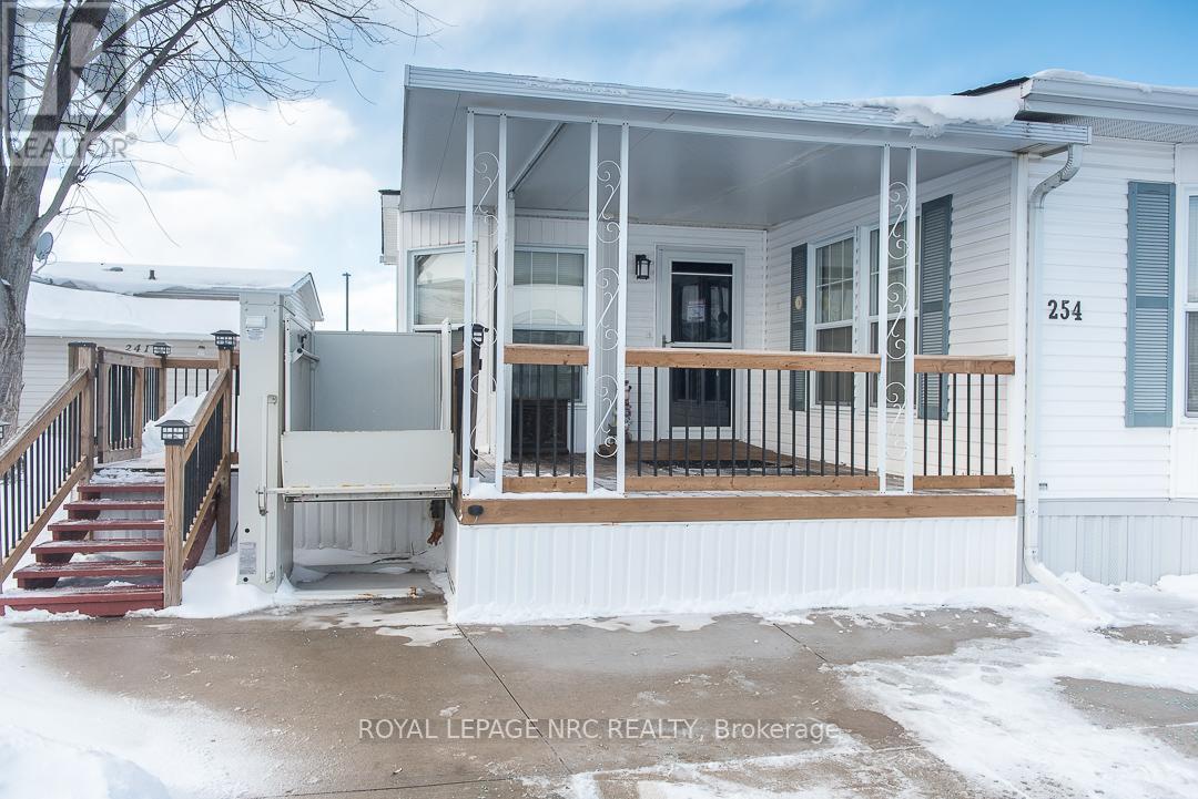 254 - 3033 Townline Road, Fort Erie (Black Creek), ON - Outdoor