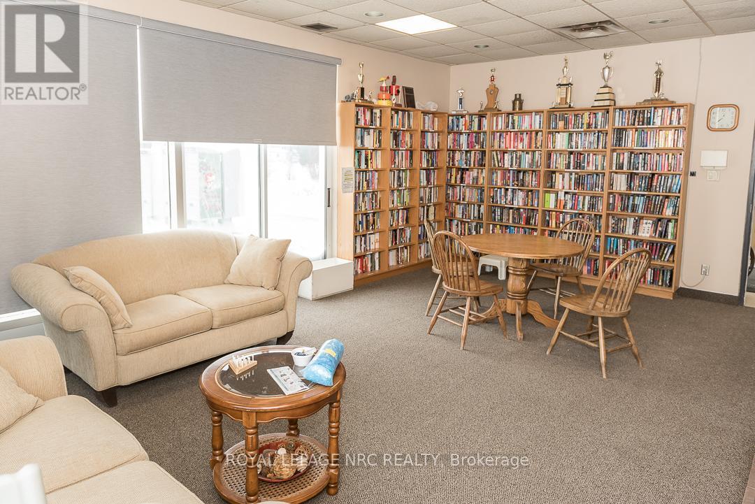 Library - 254 - 3033 Townline Road, Fort Erie (Black Creek), ON - Indoor Photo Showing Living Room