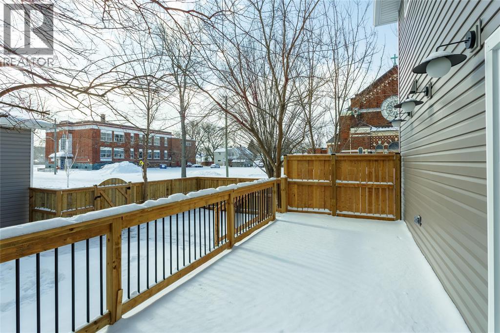 401 Devine Street, Sarnia, ON - Outdoor With Deck Patio Veranda