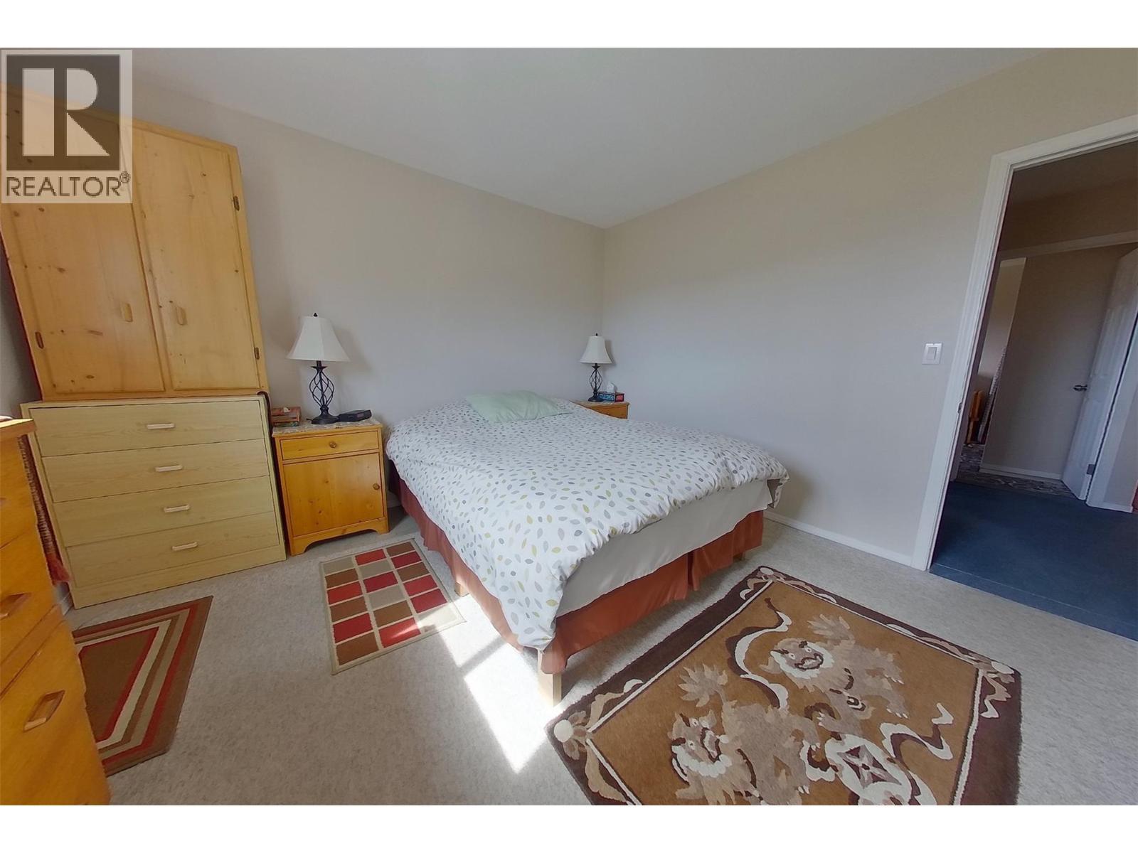 2813 3 Highway, Creston, BC