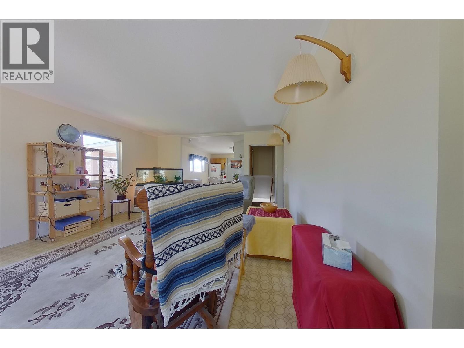 2813 3 Highway, Creston, BC