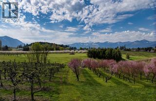 2813 3 Highway, Creston, BC