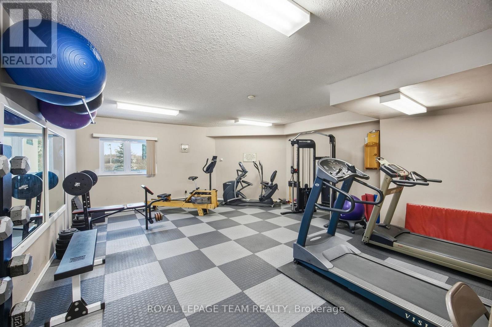 109 - 19 Woodlawn Road E, Guelph (Riverside Park), ON - Indoor Photo Showing Gym Room