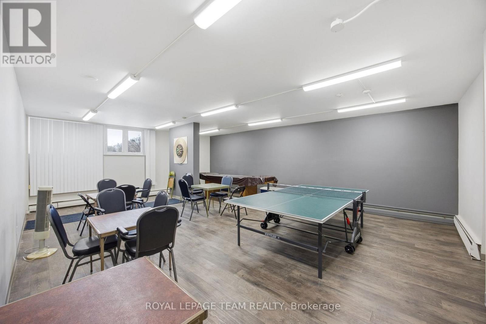 109 - 19 Woodlawn Road E, Guelph (Riverside Park), ON - Indoor