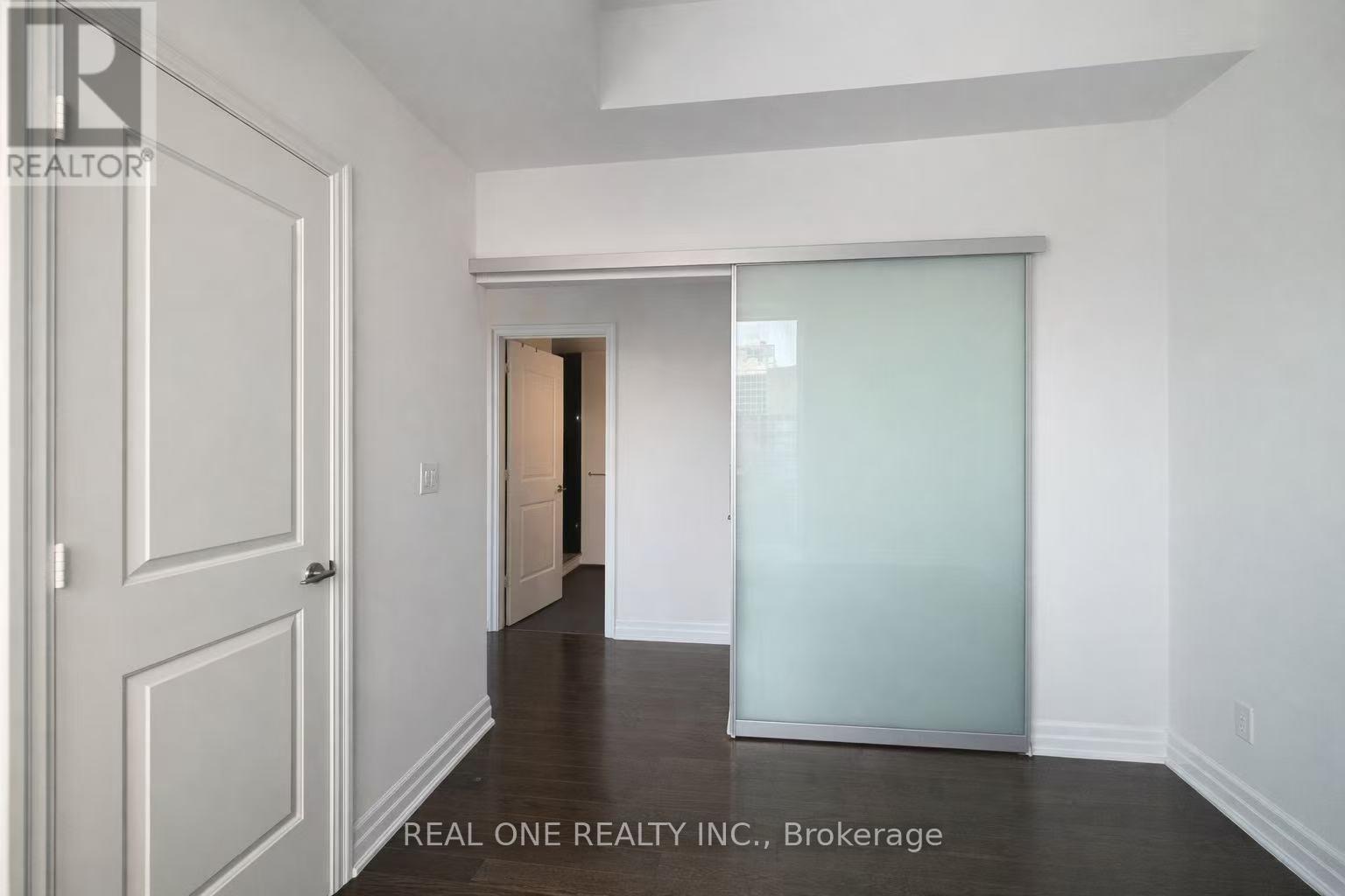 1107 - 8 The Esplanade Avenue, Toronto, ON - Indoor Photo Showing Other Room