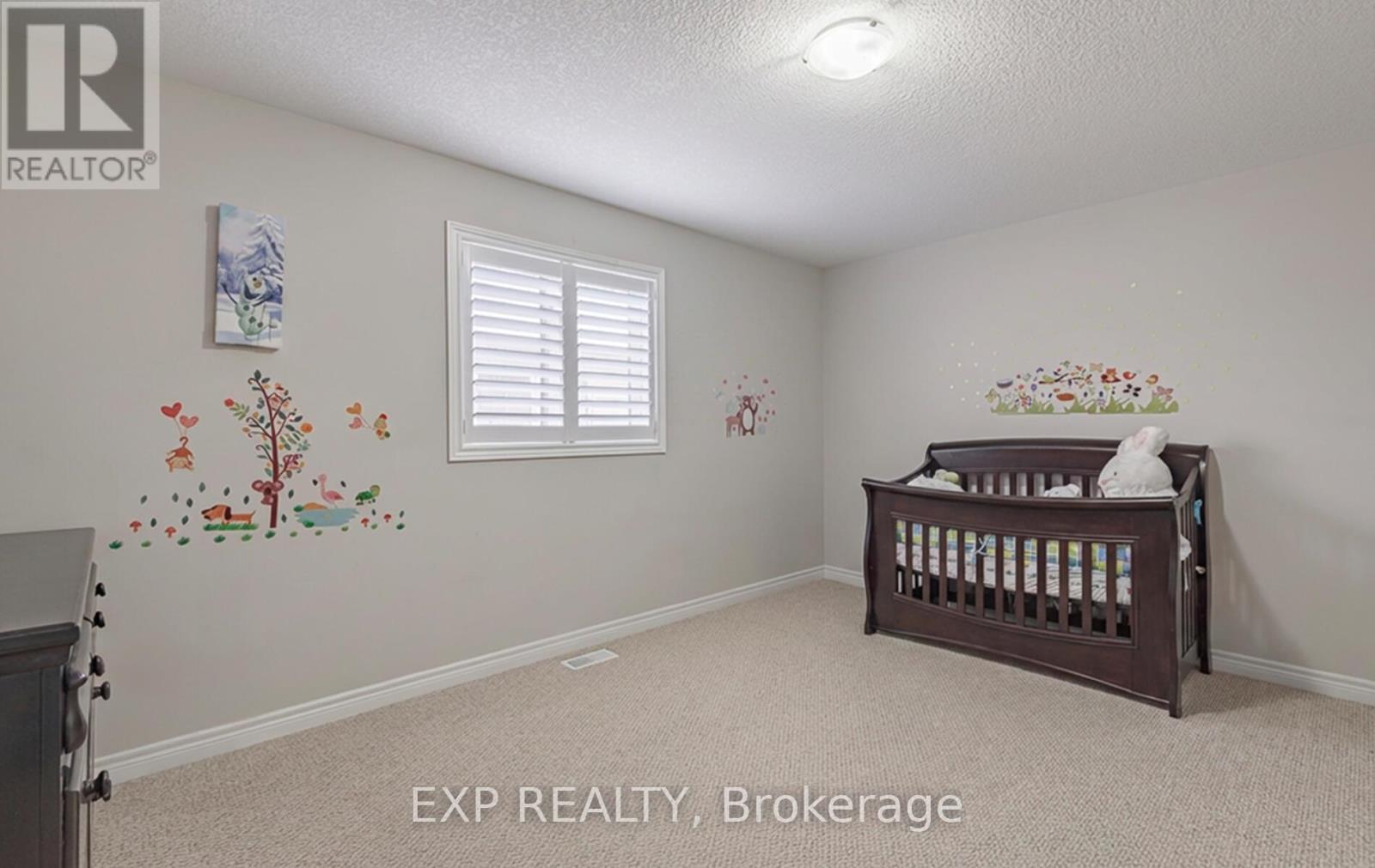 228 Greti Drive, Hamilton, ON - Indoor Photo Showing Bedroom