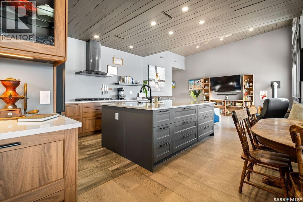 Cote Acreage, Benson Rm No. 35, SK - Indoor