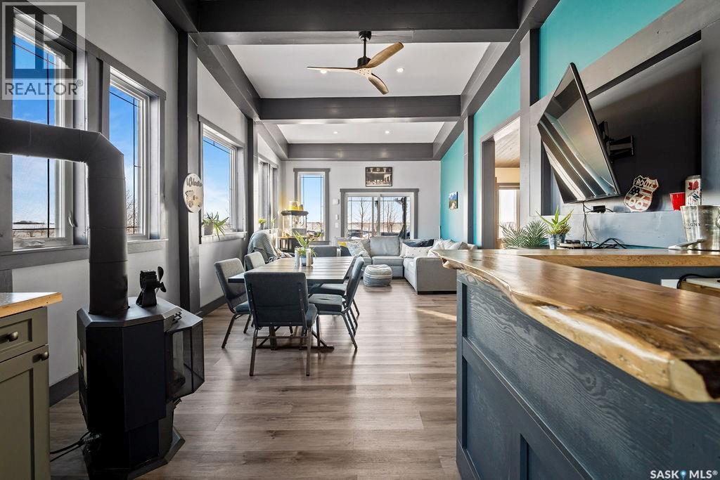 Cote Acreage, Benson Rm No. 35, SK - Indoor