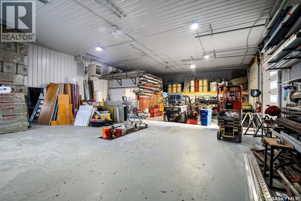 Cote Acreage, Benson Rm No. 35, SK - Indoor Photo Showing Garage