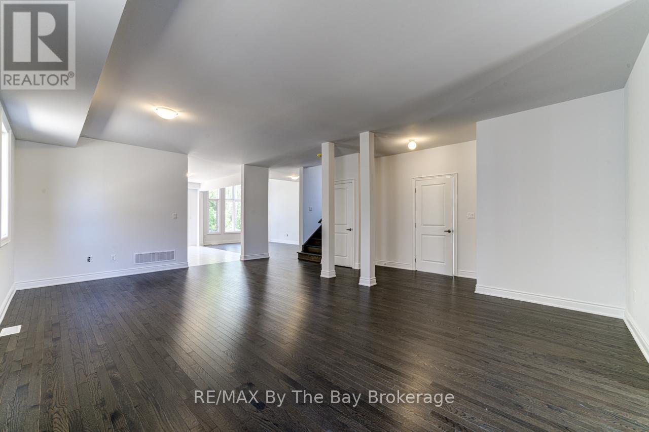 5 Misty Ridge Road, Wasaga Beach, ON - Indoor Photo Showing Other Room