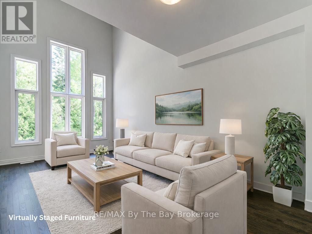 5 Misty Ridge Road, Wasaga Beach, ON - Indoor Photo Showing Living Room