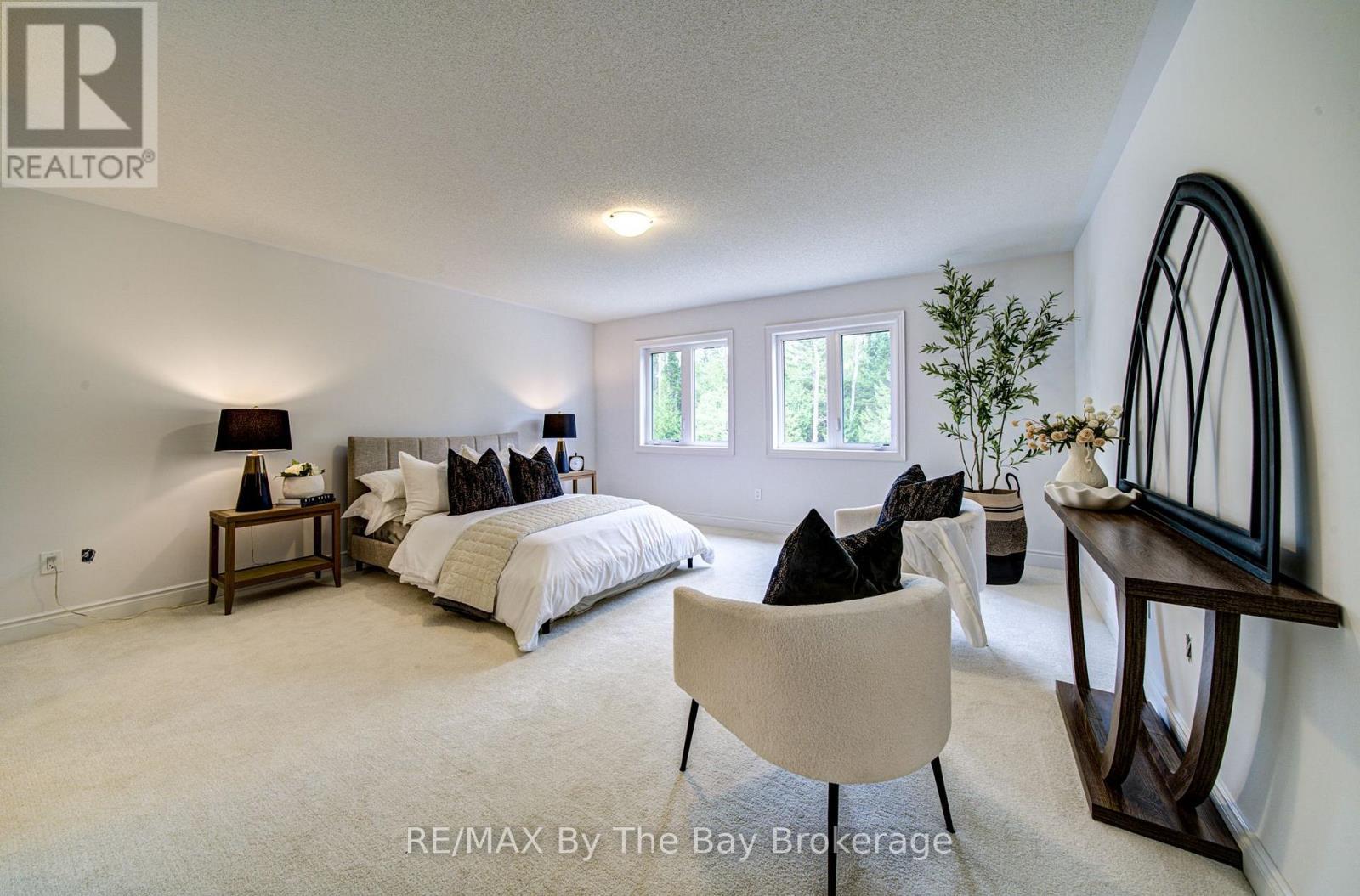 5 Misty Ridge Road, Wasaga Beach, ON - Indoor Photo Showing Bedroom