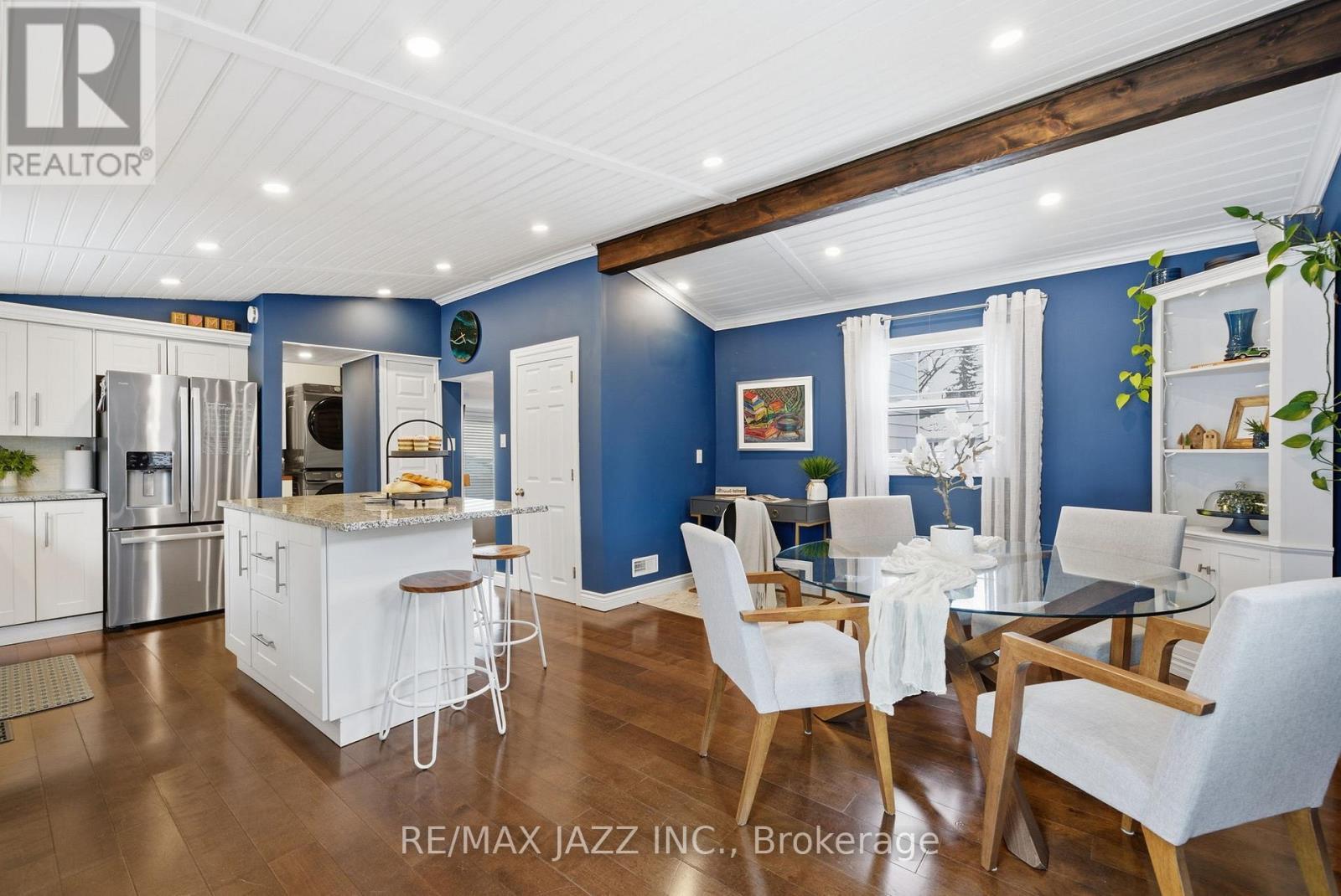 922 Byron Street S, Whitby (Downtown Whitby), ON - Indoor