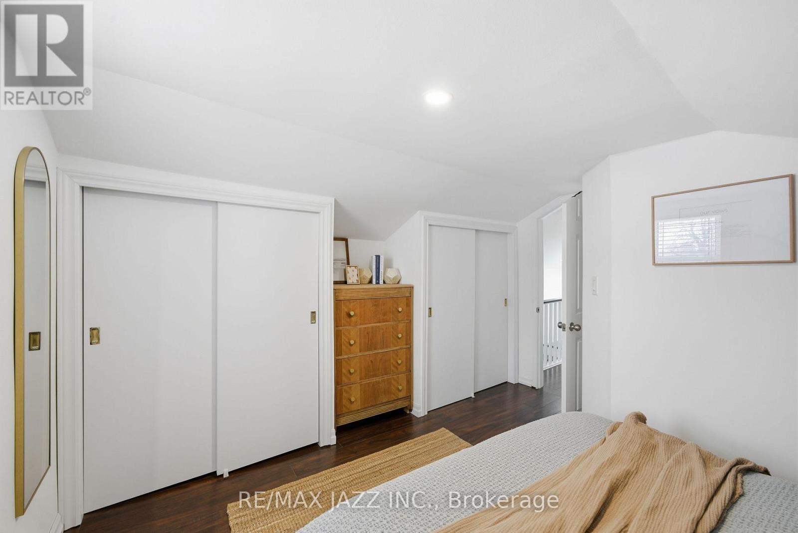 922 Byron Street S, Whitby (Downtown Whitby), ON - Indoor Photo Showing Bedroom