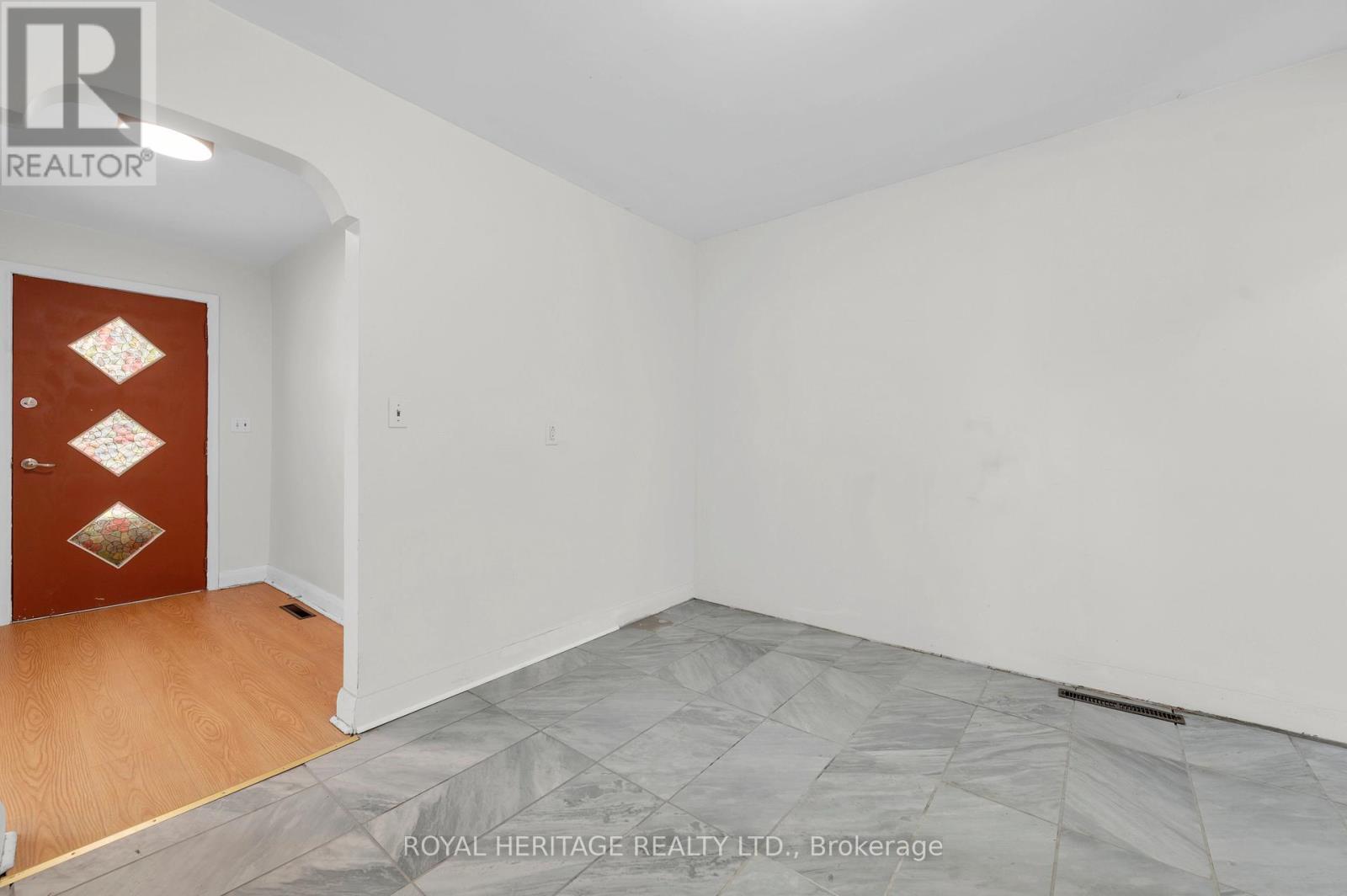 5 Meade Street, Brighton, ON - Indoor Photo Showing Other Room