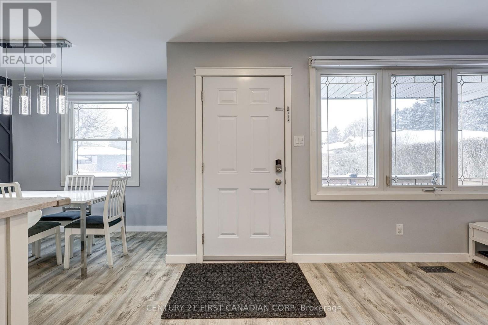 86 Patience Crescent, London South (South X), ON - Indoor Photo Showing Other Room