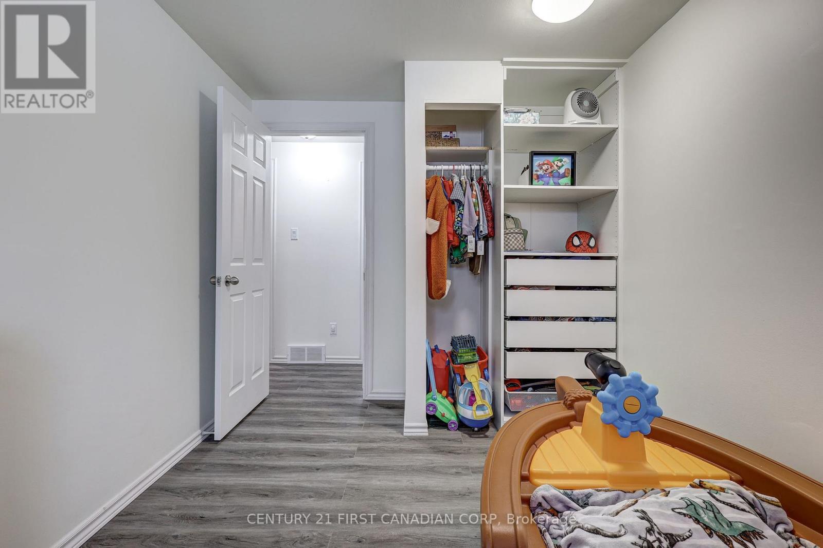 86 Patience Crescent, London South (South X), ON - Indoor