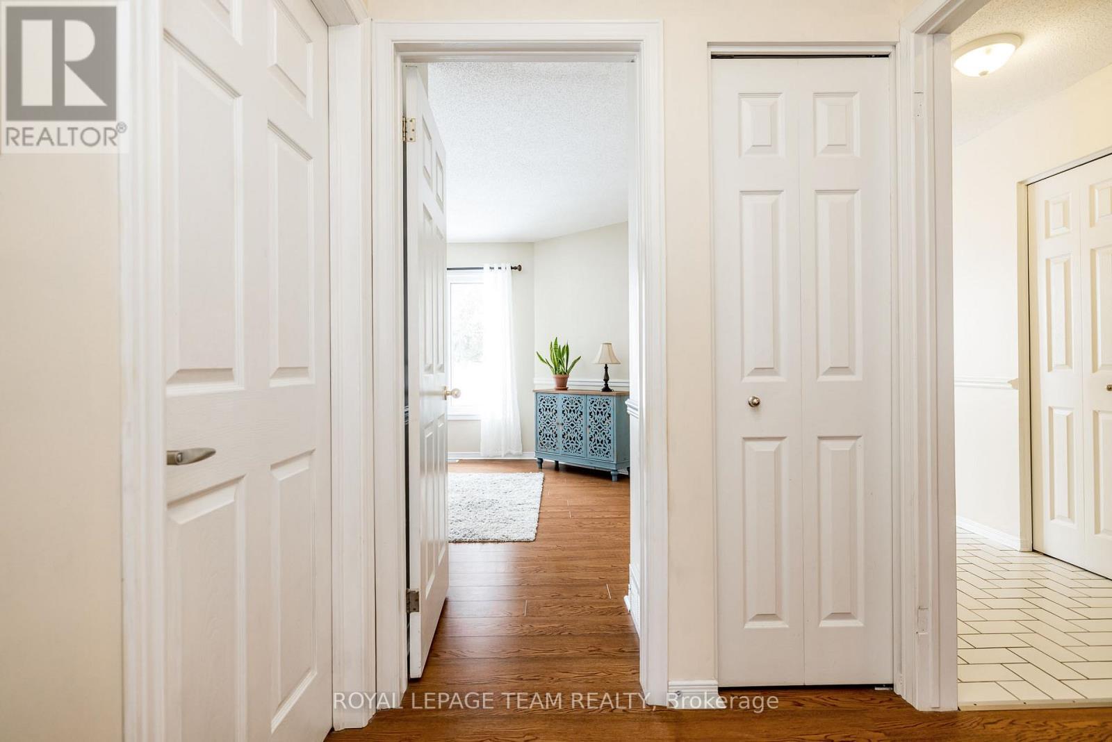 closet - 14 - 27 Pine Needles Court, Ottawa, ON - Indoor Photo Showing Other Room