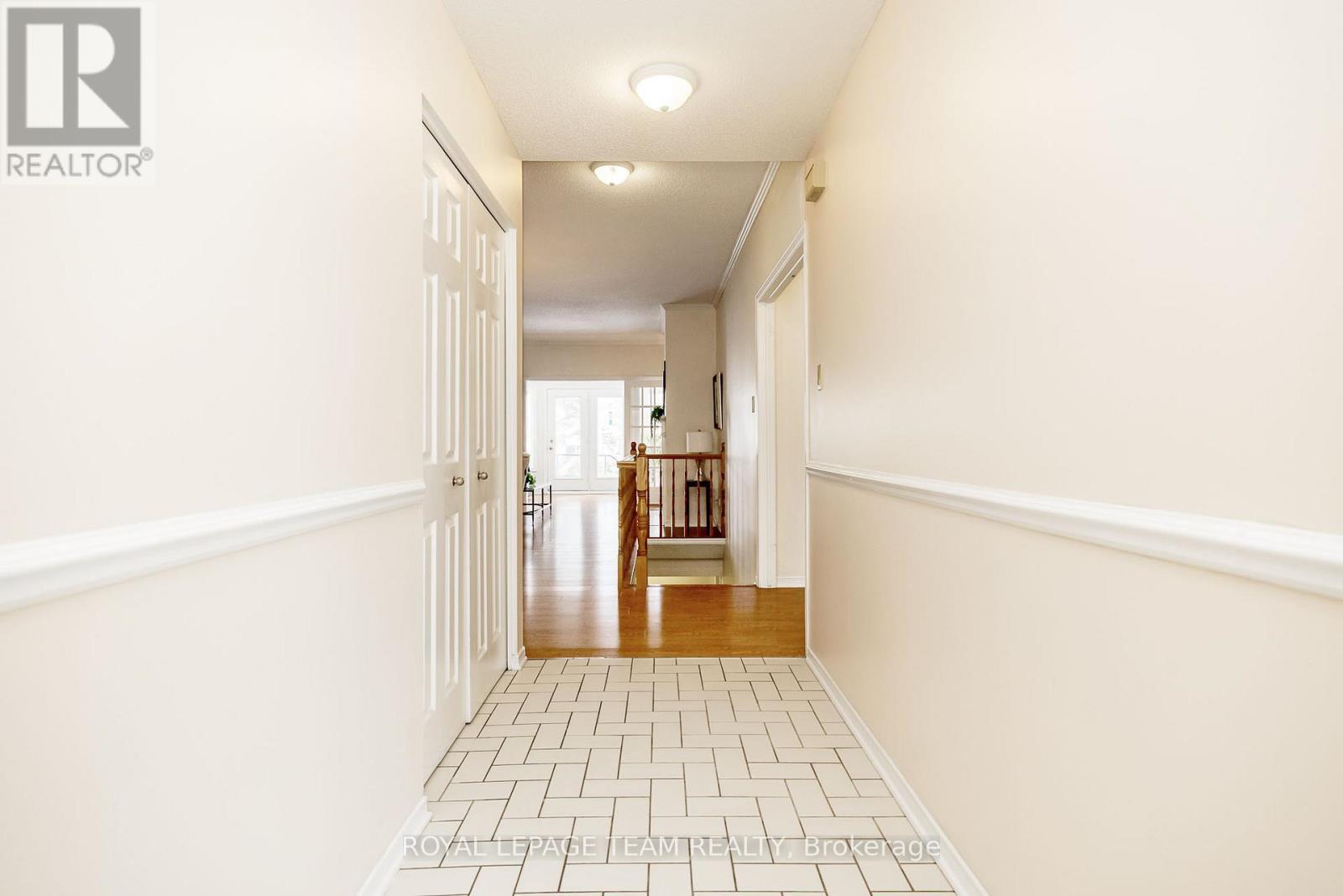 hallway - 14 - 27 Pine Needles Court, Ottawa, ON - Indoor Photo Showing Other Room