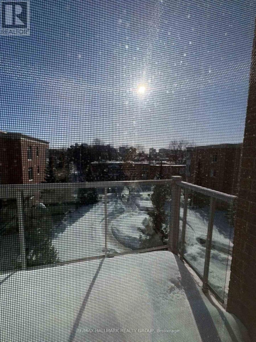 View from living room balcony - 401 - 205 Bolton Street, Ottawa, ON - Indoor Photo Showing Other Room