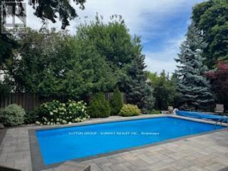 25 Sora Drive, Mississauga, ON - Outdoor With In Ground Pool With Backyard