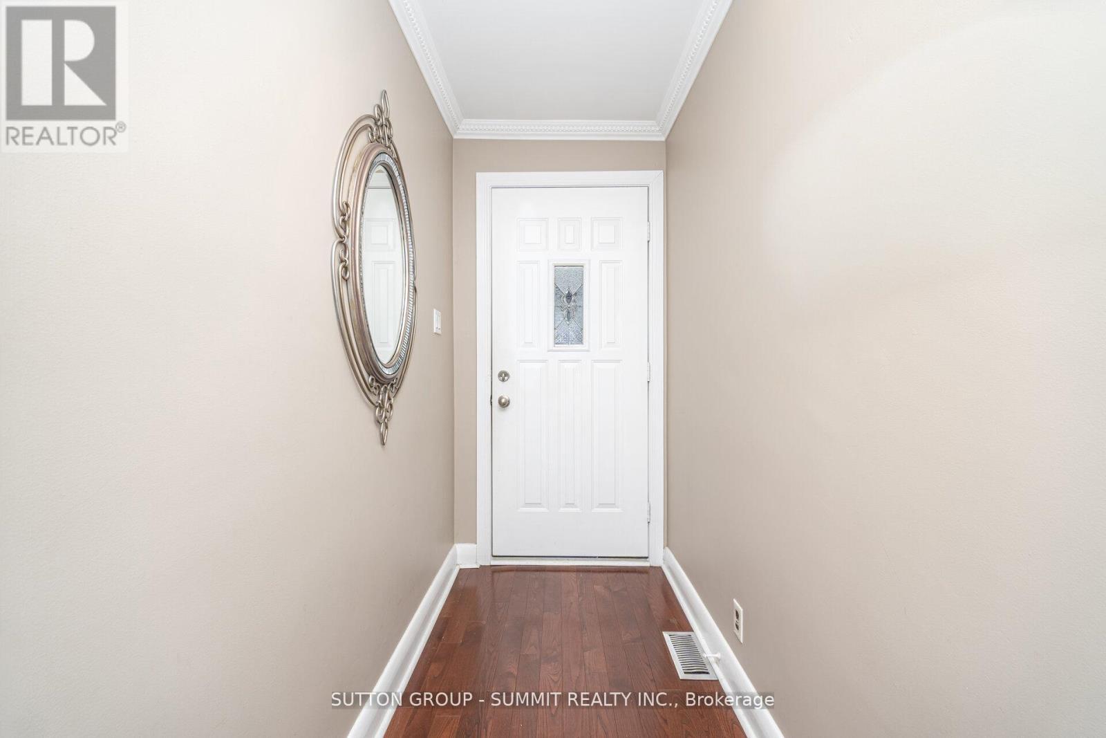 25 Sora Drive, Mississauga, ON - Indoor Photo Showing Other Room