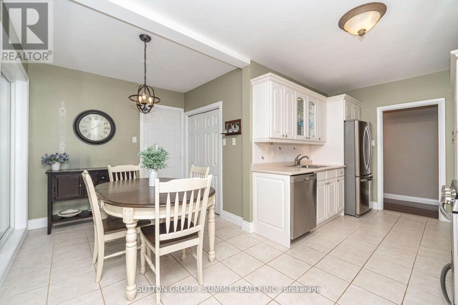 25 Sora Drive, Mississauga, ON - Indoor