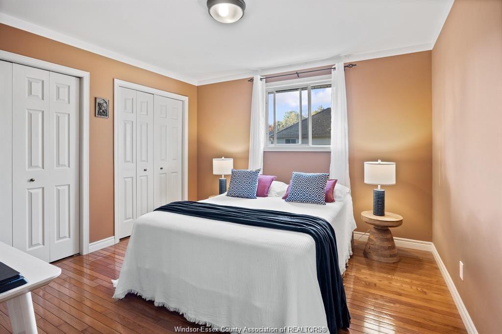 640 Delaware, Lasalle, ON