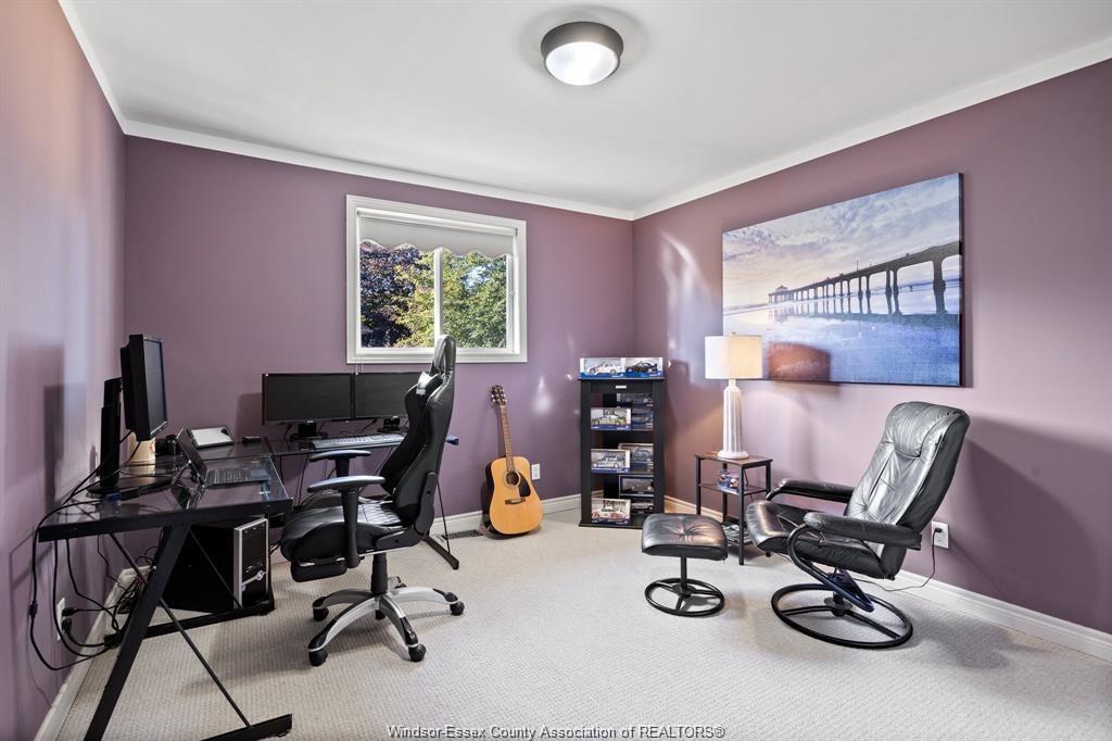 640 Delaware, Lasalle, ON