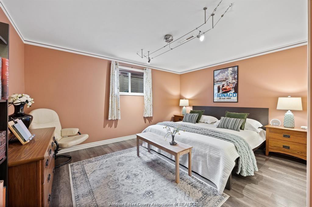 640 Delaware, Lasalle, ON