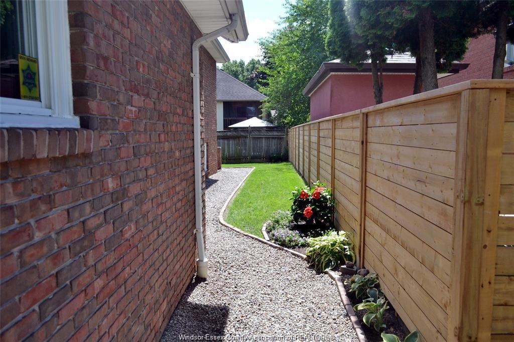 640 Delaware, Lasalle, ON