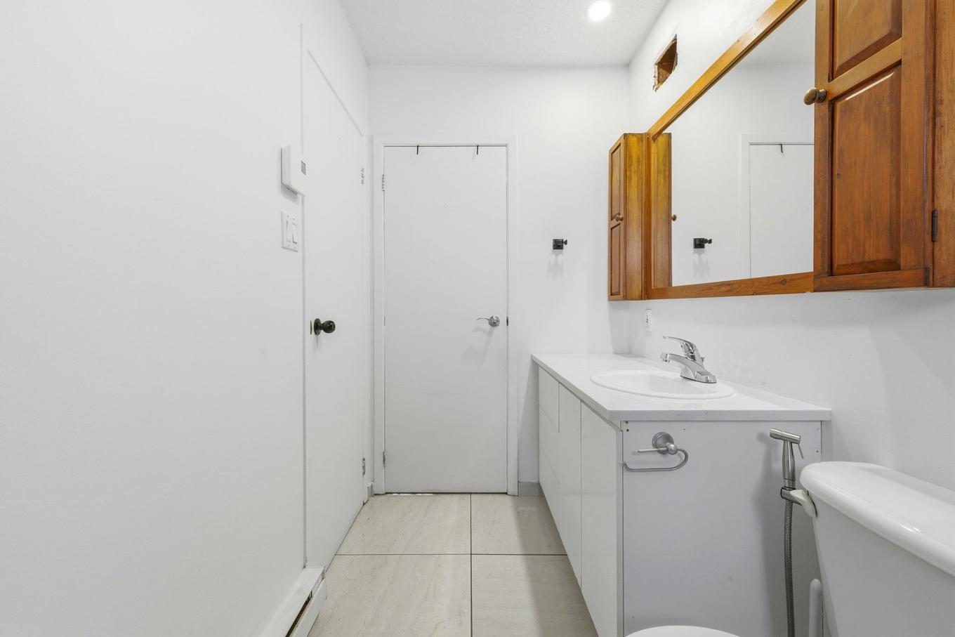 Bathroom - 9 Rue Monette, Gatineau (Gatineau), QC - Indoor